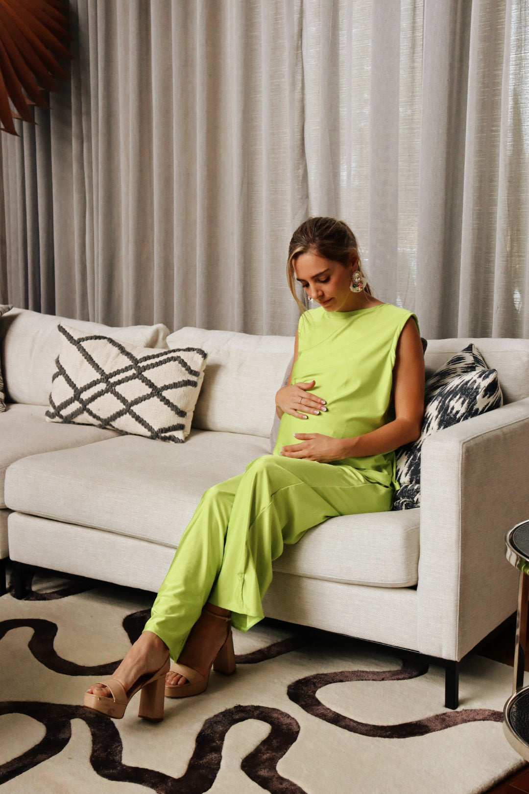 Conjunto de maternidad Mayte, verde limón satín licra